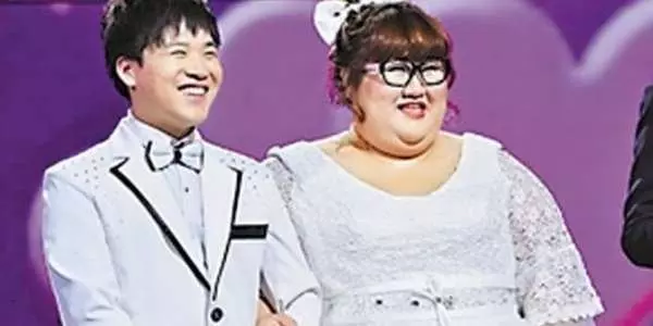 月入數十萬的女孩,不顧家人反對 嫁給窮光蛋,10 年後 她丟了工作 身材也走樣,丈夫竟然這樣對待她…