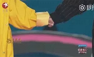娛樂圈八個尷尬的明星同框,哪個最令人窒息?