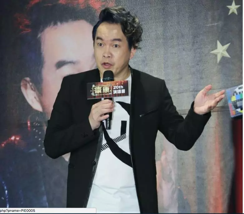 康康悄悄資助「已故倪敏然」一家人!一口氣開出12張支票「過年還送上禮」感動眾人!
