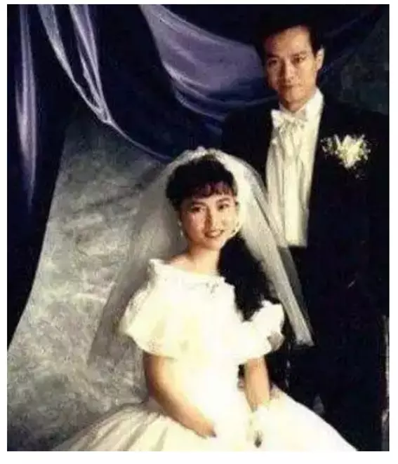 「肥姐」去世12年,鄭少秋終於公開是誰出軌,好男人被誤會30年!