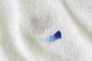 不管衣服染上什麼,只要用這一招,全都能清洗掉,太實用了