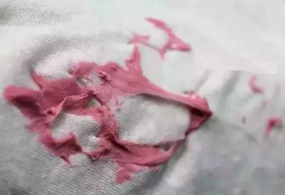 不管衣服染上什麼,只要用這一招,全都能清洗掉,太實用了