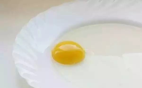 不管衣服染上什麼,只要用這一招,全都能清洗掉,太實用了