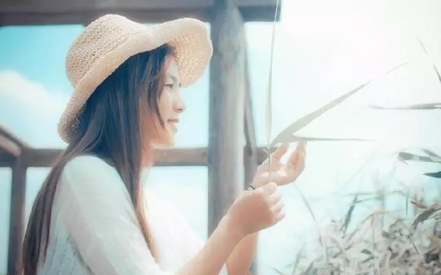 婆婆胡鬧,老公打我一掌提離婚,三年後見面,我感謝他的拋棄之恩