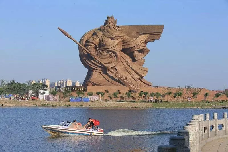 全球最大關公聖像完成!占地228畝,19層樓高,耗資15億,內部竟還另有乾坤