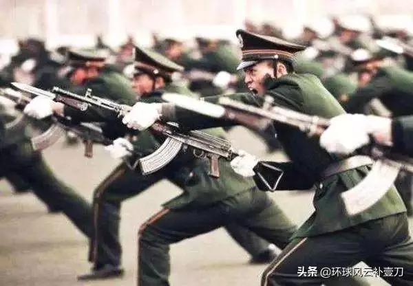 28年前美軍打的這場仗,讓解放軍如夢初醒!