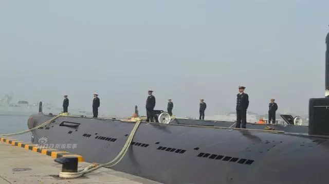 軍艦退役後怎麼處理?美國封存航母當博物館,中國改成漁政船