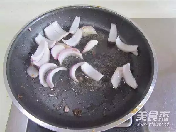 豬身上最補的部位,常吃養血安神治療失眠,可惜很多人不會吃!