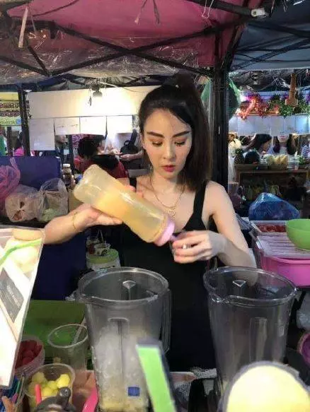 泰國「果汁西施」一時迷倒多人 驚人近況!網友心碎喊哭!