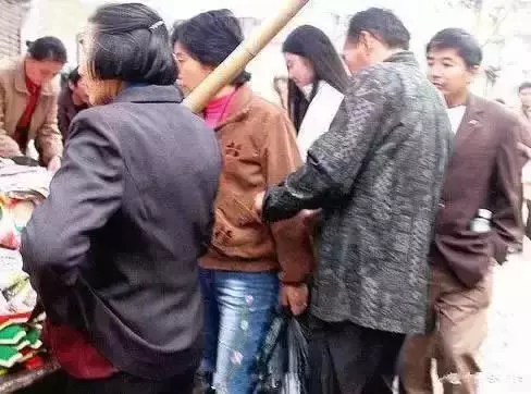一名小偷的「年終總結」,所有人都該看看