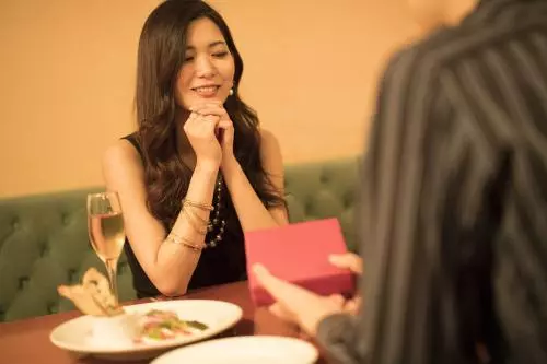 心理學家:如果一個男人願意為你做這三件事,說明他相當愛你