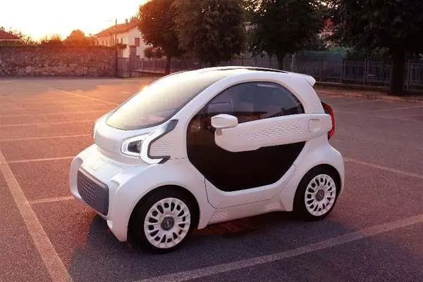 只要3天製造! 超可愛「3D列印電動車」四月上市 時速70km市區趴趴走