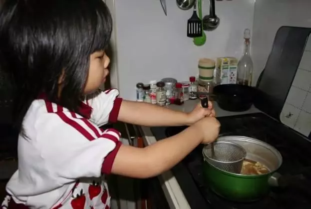 真人真事:日本一狠心年輕媽媽癌症走了,卻給5歲女兒留下這樣的遺產