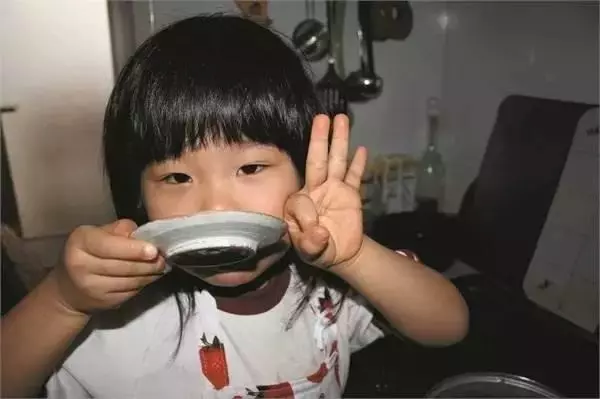 真人真事:日本一狠心年輕媽媽癌症走了,卻給5歲女兒留下這樣的遺產