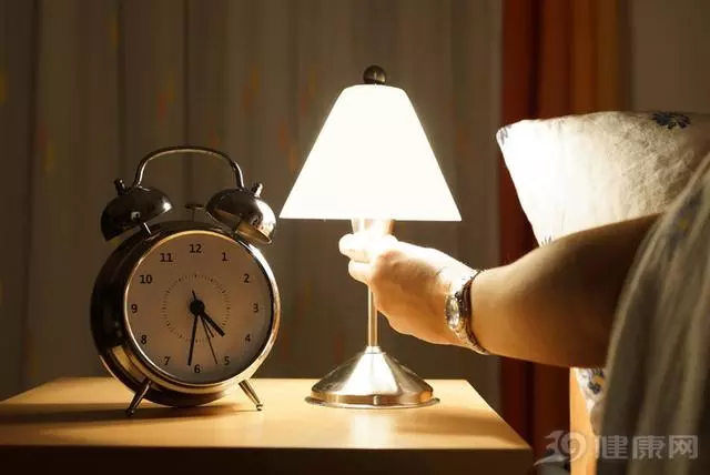 晚上頻頻起夜?這3種方法學會了,保你一覺天明