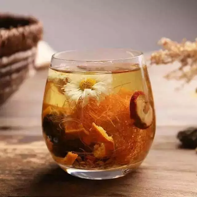 紅棗和它一起泡,每天一杯,7天身體內濕氣消,臉色更紅潤!