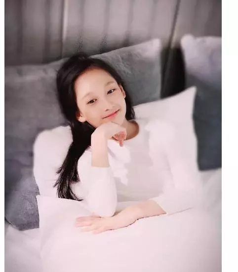 周星馳眼光有多厲害?四個童星都長成大美女,有一位美過張柏芝!