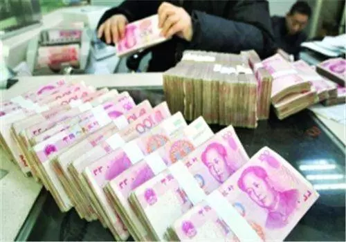 父母離婚,除了姥爺誰都不養我,十八年後,他們都懊悔不已