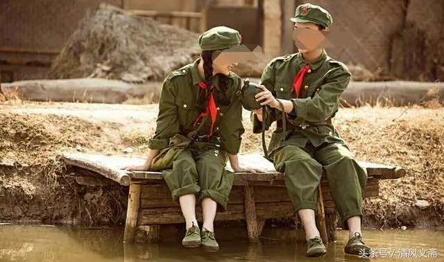 父親娶拾荒女人為妻,後媽卻不讓兩繼子參加父親葬禮,一段往事揭開女人神秘身份