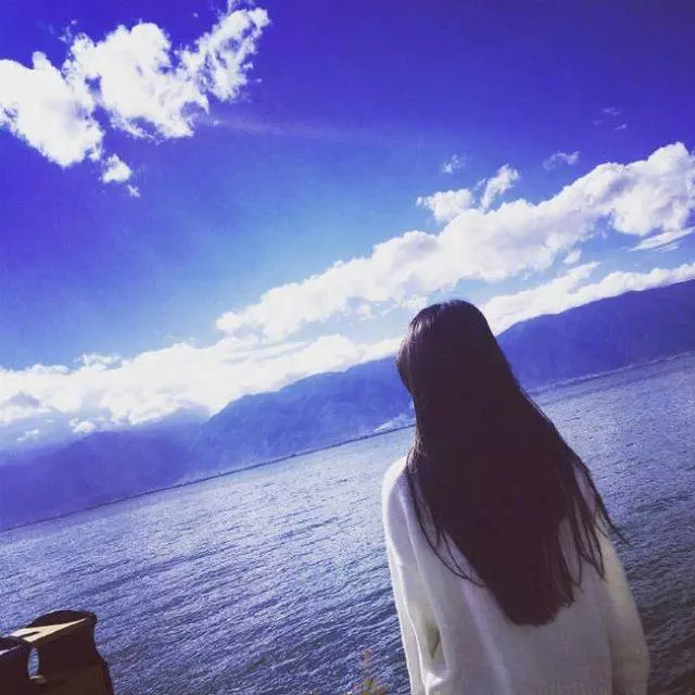 有個人 放手捨不得 堅持又太累