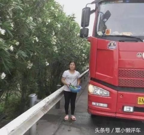 為什麼貨車司機一般都會帶著老婆一起跑貨?一位老司機偷偷告訴你「實情」