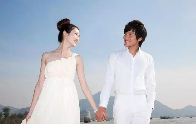 結婚八年一直不孕,老公卻對我更好,鄰居一句話才知我自己很傻!