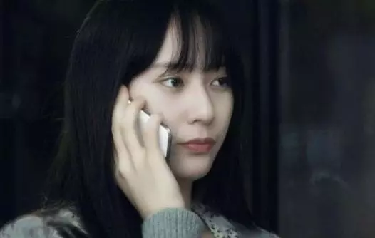 小姑子來照顧我坐月子,她走後我見房間亂糟糟的,最後卻紅了眼眶