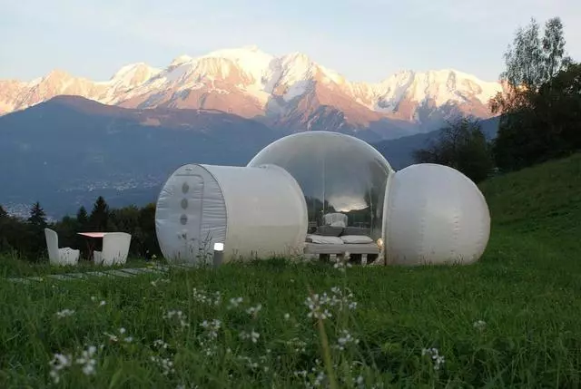 樹屋冰屋膠囊屋都比不上這種屋!360°看美景,體驗萬中無一!