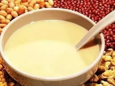 原來喝豆漿並不補鈣?醫生:真正補鈣的食物是這2種,不要吃錯了 !