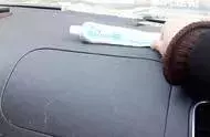 抓緊在汽車裡放一隻牙膏,原來作用這麼大,每個家庭都需要,記得回家試一試 !