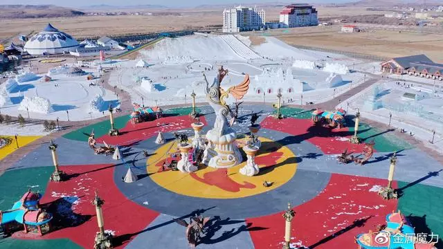 走進塞外馬鎮的冰雪世界中
