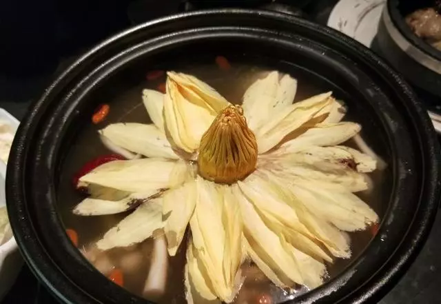 周杰倫開的餐廳,菜名全是周杰倫的歌,菊花台和告白氣球倍受歡迎