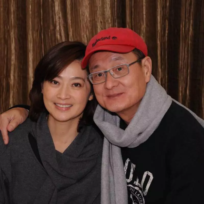 劉瑞琪為「丈夫與前妻生的3子女」放棄生孩子,「無條件母愛」讓她和繼子女感情超親!