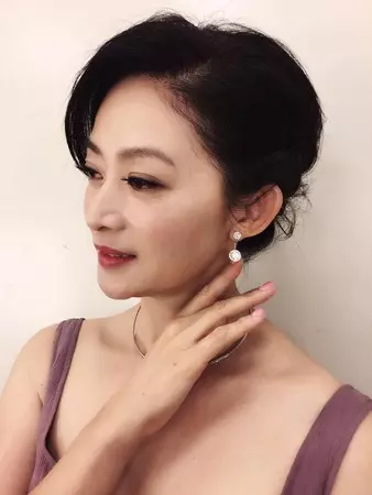 劉瑞琪為「丈夫與前妻生的3子女」放棄生孩子,「無條件母愛」讓她和繼子女感情超親!