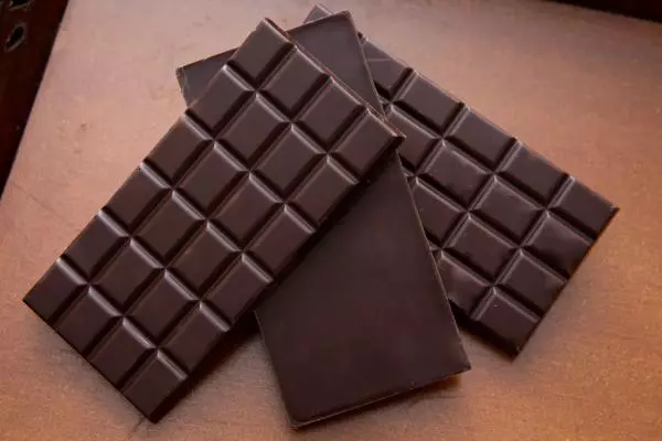研究:巧克力止咳效果比糖漿好