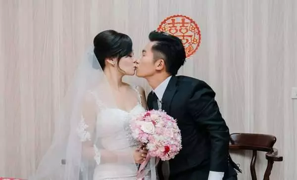 恭喜!51歲康康再當爸,「前世情人」報到,愛女Q樣簡直萌翻!