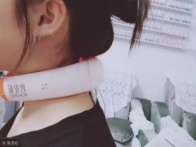 落枕了怎麼辦?穴位按摩緩解落枕