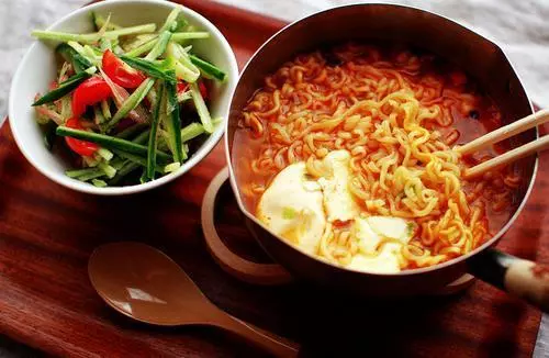 十種「不適合」給孩子吃的「零食」,吃多了有害無益!