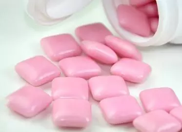 十種「不適合」給孩子吃的「零食」,吃多了有害無益!