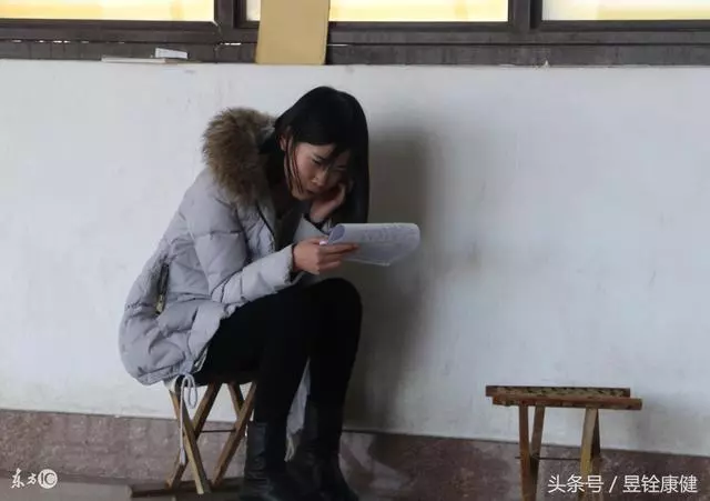 原來!「肩周炎」是這樣引起的....多注意這些就能「緩解症狀」!