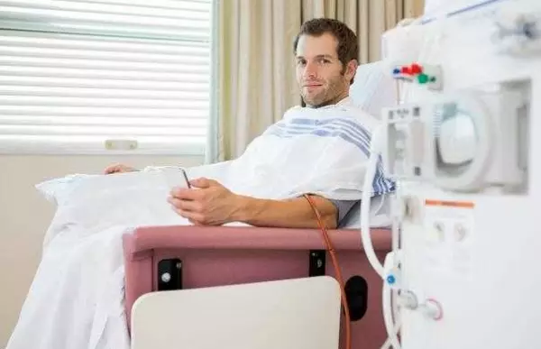 「長期吃西藥會傷腎?」釐清以下5大迷思,避免終身洗腎!