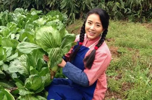 俗語「男人無毛貴似金,女人有毛混半街」,這話有何含義?