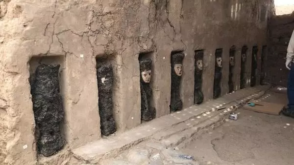 古秘魯遺跡挖出19個神秘雕像 其中還出現「月光仙子黑貓露娜」竟然是真的神貓!