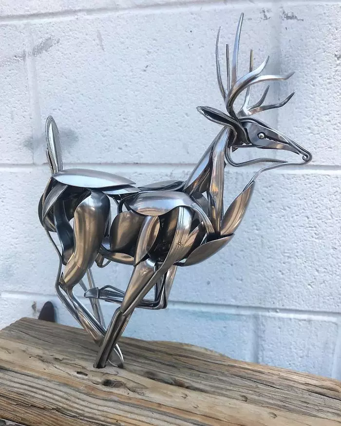 這些藝術品「高檔到脫褲子」 精緻創作的素材都是你看不起的破銅爛鐵!