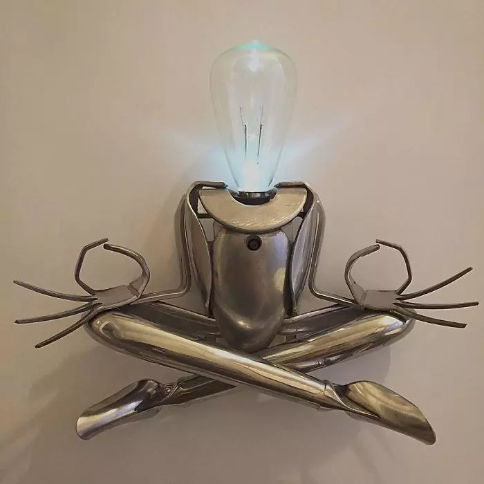 這些藝術品「高檔到脫褲子」 精緻創作的素材都是你看不起的破銅爛鐵!