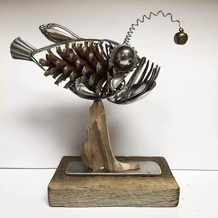 這些藝術品「高檔到脫褲子」 精緻創作的素材都是你看不起的破銅爛鐵!