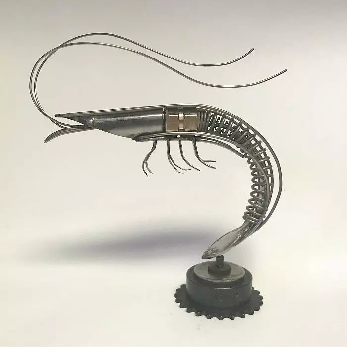 這些藝術品「高檔到脫褲子」 精緻創作的素材都是你看不起的破銅爛鐵!