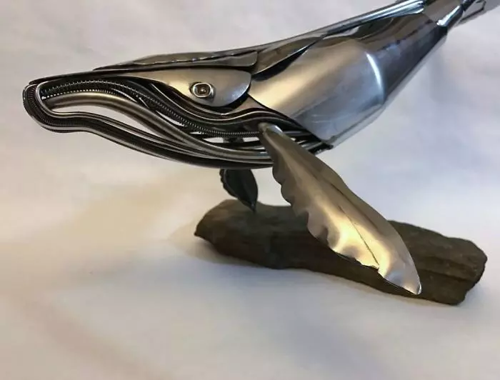 這些藝術品「高檔到脫褲子」 精緻創作的素材都是你看不起的破銅爛鐵!