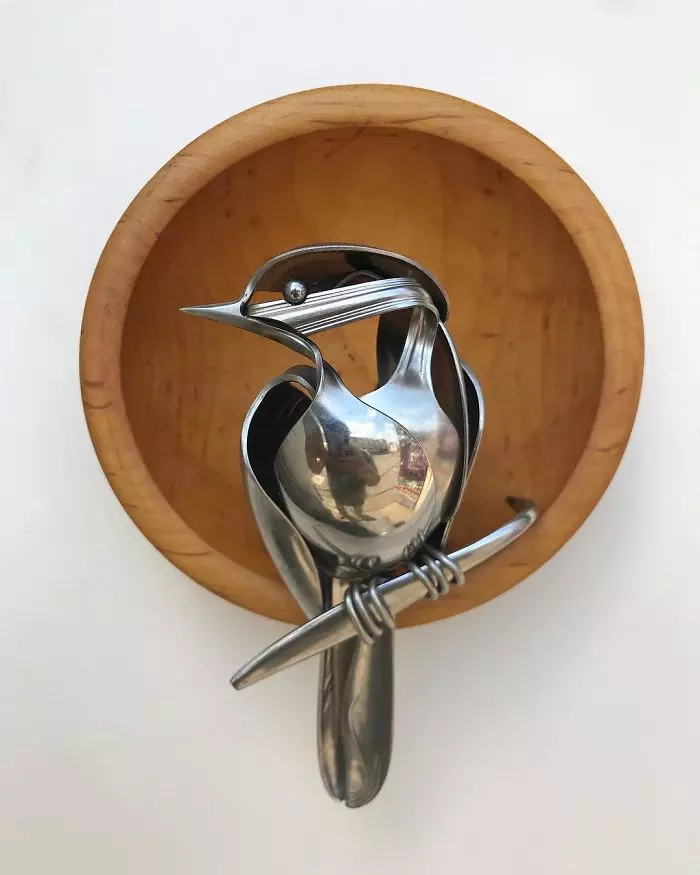 這些藝術品「高檔到脫褲子」 精緻創作的素材都是你看不起的破銅爛鐵!