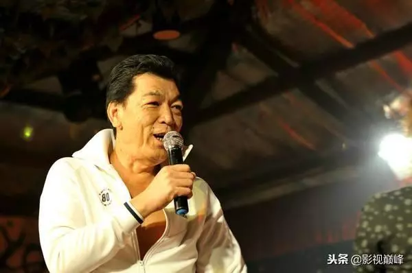 藍潔瑛走了,他再次被翻出,原來他也是藍潔瑛的貴人!